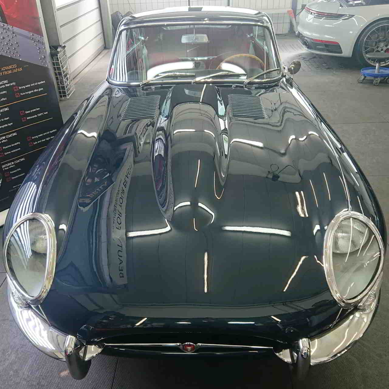 BRILA Wien Premium Body Coating Oldtimer Jaguar E-TypeFront